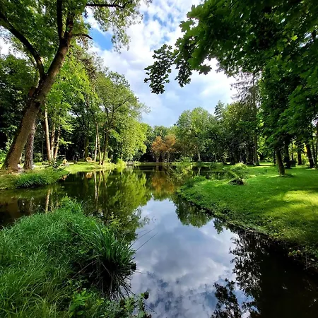 Parkowa Sypialnia Otel Rozalin (Pruszkow)