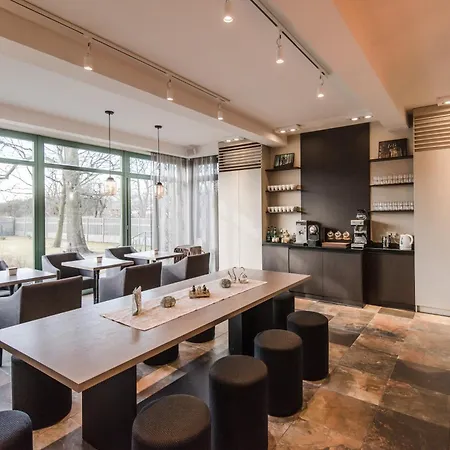 Parkowa Sypialnia Rozalin (Pruszkow)